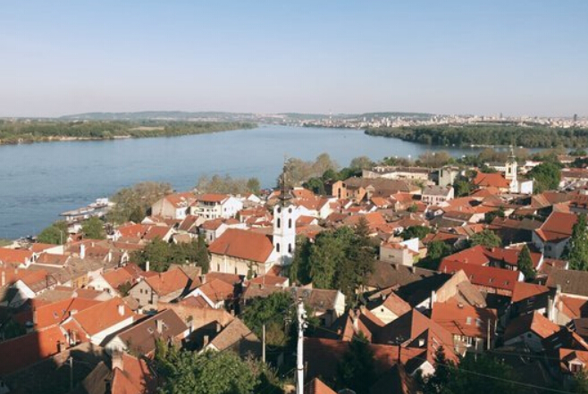 塞爾維亞-by-Zemun Cemetery.jpg