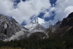 央邁勇神山